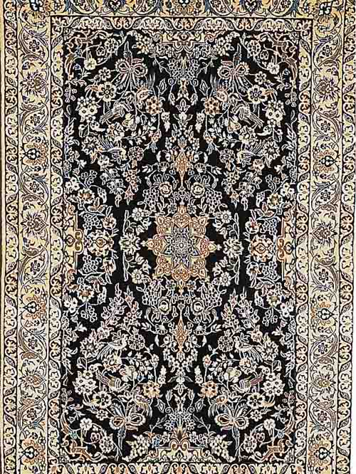 NAIN FEIN,PERSIEN CA 165 X 104 CM. .EHZ 1-2 KORKWOLLE MIT SEIDE.CA 5 JAHRE.CA 850.000KN/QM