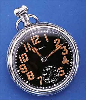 WALTHAM MILITäR-B-TASCHENUHR, REF.-NR. 20781USA/ENGLAND UM 1944, METALLSCHRAUBGEH. VER- CHR., EMAILBL., LEUCHTFARBE BRüCH., 9 ST., ...