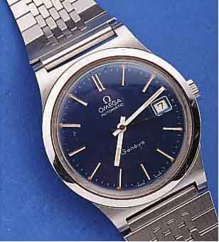 OMEGA HERRENARMBANDUHR AUTOMATIK GENEVE, SCHWEIZ UM 1978, EDELST., NEUTR. EDELST.- BAND, BODEN GESCHR., WERK ROTVERG., KAL. ...