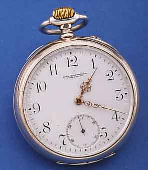 LONGINES HERRENTASCHENUHR, SCHWEIZ FüR DEN SKANDINAVISCHEN MARKT UM 1900, SILBER, BODEN TEILW. VERG., BLüTENDEKOR, MONOGR.-SPIEGEL FREI, ...