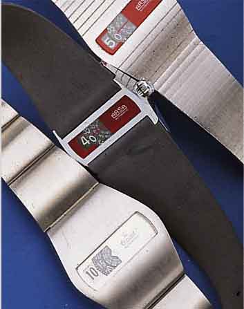 KONVOLUT: 4 HERRENARMBANDUHREN MIT DIGITAL- ANZEIGE, FüR DEN DTSCH. MARKT, UNGETR. LAGERW. UM 1972, 2X BEZ. ARSA, AUTOMATIK M. ...