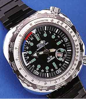 MORTIMA HERRENARMBANDUHR WELTZEIT (SUPERCALEN-DAR), SCHWEIZ UM 1970, MASSIV METALL VER- CHR., MATT. EDELST.-BAND SEK., WELTZEIT ZU KO-ORDINEREN ...