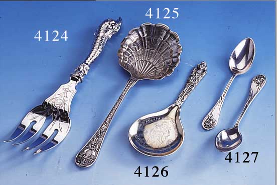 SAHNELöFFEL, FRANKREICH UM 1900, 950ER SILBER, MEISTERMARKE UNLESERLICH, REINERKLASSIZISMUS, GRIFF MIT FüLLHöRNERN, AKANTHUS,ETC., ...