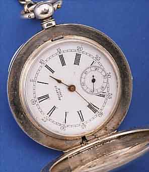 GUSTAVE JACOT LOCLE HERRENTASCHENUHR SAVONETTE SCHWEIZ UM 1885, 875ER SILBER, GR. AUSF., D. CA. 60 MM, SCHLüSSEL ANBEI, EMAILBL. REP. BEI 11, ...