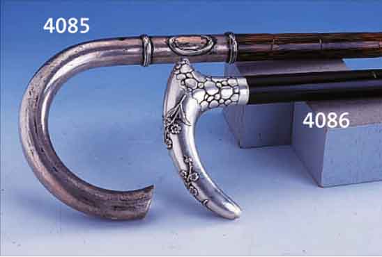 SPAZIERSTOCK, DEUTSCH UM 1900, 800ER SILBERMEISTERMARKE UNGED., WOHL FüR DEN FRANZ. MARKT, ABSTR.FLORAL MIT BLüTENRANKEN NACH ...