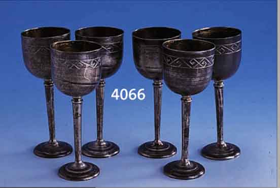 6 LIKöRKELCHE, RUßLAND UM 1968-82, 875ER SIL- BER, INNENVERGOLDET, CA. 280 G, H CA. 11.5 CM, SCHLICHTES GEOMETR. ZIERBAND