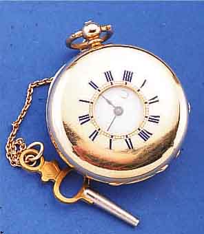 TASCHENUHR HALBSAVONETTE, SCHWEIZ/ENGLAND UM1850, GG 750/000, AUßEN-STD.-ZEICHEN BLAU EMAILL., SCHLüSSELAUFZUG, EMAILBL., GEBL. ...