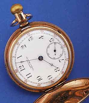 AMERICAN WALTHAM WATCH CO HERRENTASCHENUHR SAVONETTE, SCHWERE AUSF., USA UM 1890, METALL RG-AUFL., BER., PERF., SIGN. EMAILBL. AUßEN ROT ...