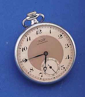 KONVOLUT: 2 HERRENTASCHENUHREN, SCHWEIZER PRODUKTION UM 1940, BEIDE OFFEN, 1X TISSOT NICKELCHR., 2-FARB. VERS. BLATT, GEBL. STAHL- ZEIGER, ...