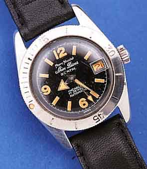 MARC NICOLET DAMENTAUCHERUHR SKIN DIVER, SCHWEIZ UM 1958, EDELST., BODEN GESCHR., LüNETTE M. 60ER TEILUNG BEIDS. DREBH., KON- ...