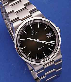OMEGA HERRENARMBANDUHR, SCHWEIZ UM 1980, EDELST. INCL. EDELST.-BAND, SERIE GENEVE, ZENTRALSEK., DATUM, BODEN GESCHR., WERK VERG.,17 ST., ...