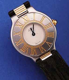 CARTIER DAMENARMBANDUHR LINIE 21, SCHWEIZ UM1997, EDELST. SAT., SCHMUCKKRONE, SAPHIRFLACH-GL., HIGH-TECH-QUARTZW., BODEN 6-FACH VERSCHR.LEDERB. M. ...