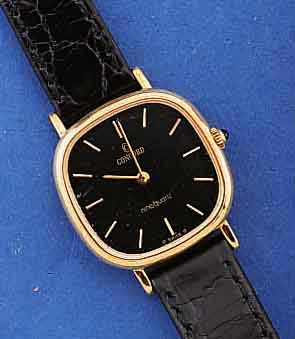 CONCORD DAMENARMBANDUHR, SCHWEIZ UM 1992, GG 585/000, SCHMUCKKRONE, MINERALFLACHGL., HIGH-TECH-QUARTZW., FLACHE AUSF., GESAMTH. CA. 4 MM, EZ 1-2