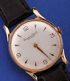IWC HERRENARMBANDUHR, UM 1972, NEUTR. ROSE- G. 585/000-GEH., BODEN U. GLASR. GEDR., BLATT REST., KAL. 403/423, 17 ST., HANDAUFZUG, GEPR.CHATONS, ...