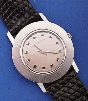 GIRARD PERREGAUX HERRENARMBANDUHR, FLACHES EDELST.-GEH., BODEN GEDR., SCHWEIZ UM 1968, 17 ST., HANDAUFZUG, ANKERRUNDW., GLYC.-UNR., FLACHSPIR., ...