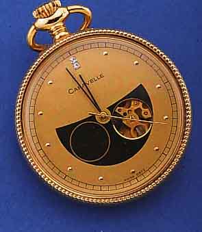 CARAVELLE TASCHENUHR, SCHWEIZ UM 1980, ME- TALL VERG., SCHMUCKSTEINE BEI 12, SCHWUNGBER. DER UNR. SICHTB., WERK VERG., 17 ST., STOßGES.D. CA. 43 ...