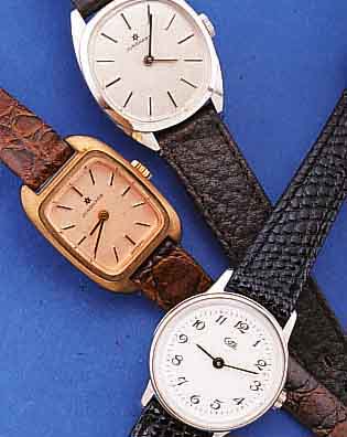 KONVOLUT: 6 DAMENARMBANDUHREN FüR DEN DTSCH. MARKT, UNGETR. LAGERW. UM 1970, ALLE LEDERB.ALLE MECHANISCHE WERKE, 1X ORIS AUTOMATIK, METALL ...