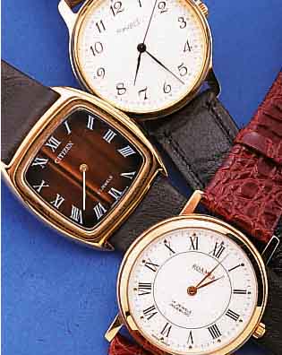 KONVOLUT: 4 HERRENARMBANDUHREN, FüR DEN DTSCH. MARKT, ALLE MECHANISCHE HANDAUFZUGKAL.,ALLE STOßGES., IN DER ZEIT VON 1972-1985, 1X ROAMER, ...