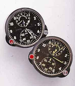 KONVOLUT: 2 EINBAUBORDCHRONOGRAPHEN FüR FLIE- GER, SOWJETUNION, BEIDE MULTIFKT. (ZWEITZEITSTOPPBEREITSCHAFTSANZ., 60-MIN.-STOPPZäHLER, ETC.), ...