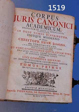 CORPCORPUS JURIS CANONICI ACADEMIUM, REIESLEBEN/ FERROMONTANI, THURN 1757, SIEBEN BÄNDE IN EINEM BUCH, GEPRÄGTER PERGAMENTEINBAND, ORIG. ...