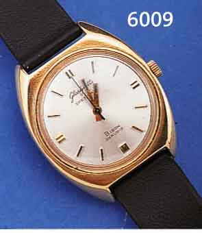 GLASHÜTTE HERRENARMBANDUHR SPEZIMATIC, DEUTSCHLAND UM 1968, METALL VERG., BODEN GE- DR., 26 ST., ZENTRALROTOR, KAL. 74/731, ZEIT- IDENT. ...