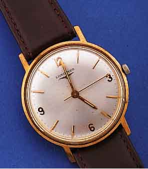 LONGINES HERRENARMBANDUHR, SCHWEIZ/ENGLAND UM 1966, GG 375/000-GEH., EINSCHALENAUSF., GET. A-WELLE, BEI FERTIGST. WASSERGESCH., VERS. BLATT, ...
