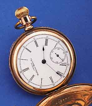 KONVOLUT: 2 SAVONETTEHERRENTASCHENUHREN, UM 1890, BEIDE METALL M. STARKER ROSE-G.-AUFL., ALTERSBED. BER., BEIDE KRONENAUFZ., 1X WALTHAMEMAILBL., ...