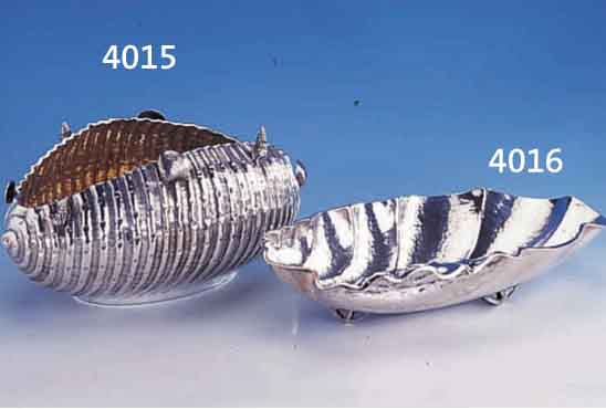ANBIETSCHALE, 800ER SILBER, MUSCHELFORM, BAROCKSTIL, HAMMERSCHLAGVERZIERUNG, AUFWENDIG VOLLPLAST. AUFGELEGTE MUSCHELN, INNENVERGOL- DET, ...