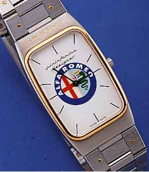 PININ FARINA DESIGNERHERRENARMBANDUHR M. ALPHAROMEO LOGO GLEICHNAMIGER AUTOFIRMA AUF ZIFFER-BLATT, EDELST. MATT. INCL. BAND, MINERAL- FLACHGL., ...