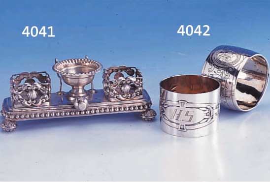 TINTENSET, DEUTSCH UM 1835/40, 12-LÖTIG, AUFWENDIG, GLASEINSÄTZE FEHLEN, 5.5 X 13 X 4.5 CM
