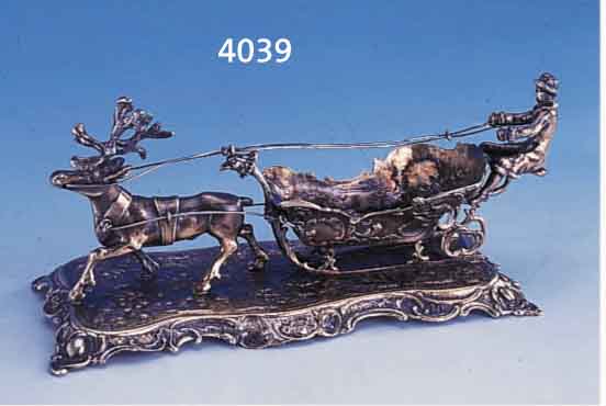 SALZGEFäß IN FORM EINES RENTIERSCHLITTENS, HANAU NERESHEIM UM 1900, SILBER, TEILVER- GOLDET, VOLLPLASTISCH, BAROCKSTIL, BODENRAND AN 1 STELLE ...