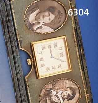 G. NICOLE REISE/ETUIUHR, LEDERBEZ., ALTERS- BED. BER., SCHWEIZ FÜR DEN DTSCH. MARKT UM 1914, RECHTS U. LINKS M. GERAHMTEN FOTOS, ZEITIDENT., ...