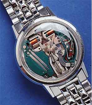 BULOVABULOVA HERRENARMBANDUHR ACCUTRON, EDELST., EDELST.-BAND ORIG., SCHWEIZ UM 1967, WENIG GEN., BATTERIEFACH U. ZEIGERST. AM GEH.-BODEN ...
