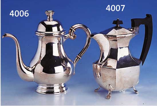 KAFFEEKANNE, SHEFFIELD 1949, 925ER SILBER, MEISTERMARKE E.V., KOPRUS FACETTARTIG GE- ARBEITET, 4 FÜßE, GRIFF UND DECKELBEKRÖNUNG HOLZ, DECKEL ...