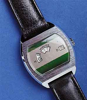KONVOLUKONVOLUT: 5 DIGITALARMBANDUHREN, METALL HARTVERCHR., EDELST.-BODEN GEDR., AB HERST. WASSERGESCH., DIGITALE ANZ. VON MIN., STD. U. DATUM, ...