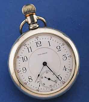 WALTHAM HERRENTASCHENUHR ROYAL, USA UM 1905, STERLINGSILBERGEH., EINSCHALENAUSF., GET. A-WELLE, LÜNETTE GESCHR., 3-TEIL. EMAILBL., GEBL. ...