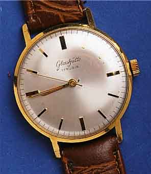 KONVOLKONVOLUT: 2 GLASHÜTTE HERRENARMBANDUHREN, DEUTSCHLAND UM 1965, BEIDE METALL VERG., EDELST.-BÖDEN GEDR., LEDERB. NEU, BEIDE TRAGFÄHIG, ...