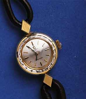OMEGOMEGA DAMENARMBANDUHR AUTOMATIK MODELL LADY- MATIC, GG 750/000, BODEN GEDR., WERK VERG., ZENTRALROTOR, KAL. 661, UM 1963, WENIG GETR., EZ 1
