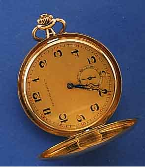 TAVANNES WATCH CO HERRENTASCHENUHR SAVONETTE, SCHWEIZ FÜR DEN DTSCH. MARKT UM 1915, ROSE- G. 585/000, STREIFENDEKOR, MONOGR.-SPIEGEL FREI, VERG. ...