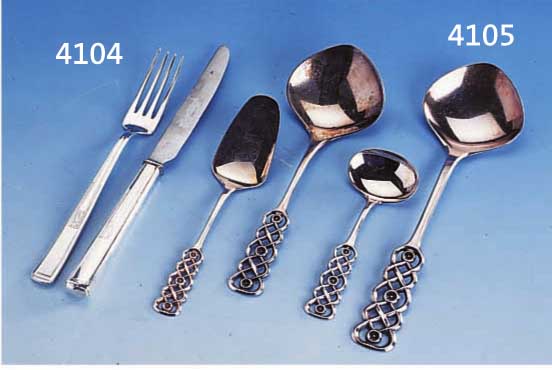 FRÜHSFRÜHSTÜCKSMESSER UND FRÜHSTÜCKSGABEL, DEUTSCH UM 1902/04, DARMSTADT, METALL VER- SILBERT, MEISTERMARKE JOSEF MARIA OLBRICH, IN DER ...