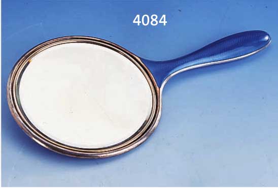 HANDSPIEGEL, NORWEGEN UM 1930, 925ER SILBER, MEISTERMARKE DAVID ANDERSEN, GRUND GUILL. UND BLAU EMAILL., L. CA. 40 CM
