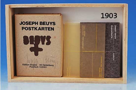 BEUYBEUYS, JOSEPH, 1921-1986, FILZPOSTKARTE, KUNSTSTOFFKARTE: HONEY IS FLOWING IN ALL DIRECTIONS, DAZU POSTKARTENSATZ DER EDITION STAECK, AUF DEM ...