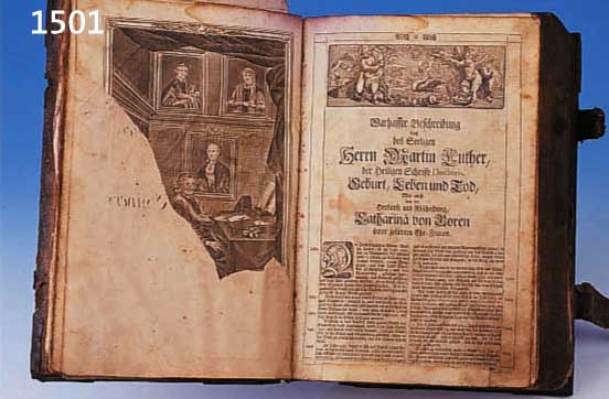 BIBEL, ENDTER NÜRNBERG, 1716, VORSATZBLATT DES ALTEN TESTAMENTS FEHLT, WASSERSCHADEN, BÜCHRÜCKEN GEBROCHEN, GEPRÄGTER LEDEREINBAND BESCH., ...
