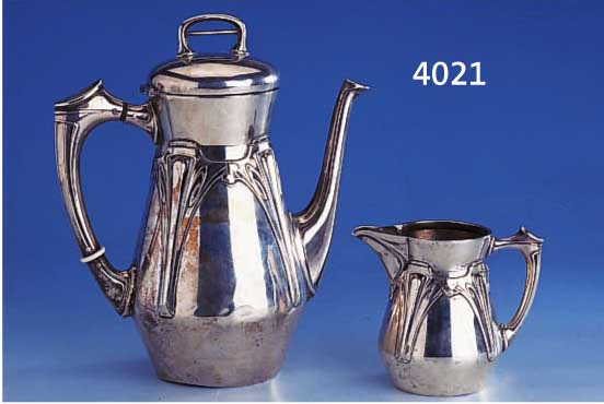 KAFFEKAFFEEKANNE UND SAHNEGIEßER, DEUTSCH UM 1902/ 03, 800ER SILBER, MEISTERMARKE BRÜDER PETERSFELD, BERLIN, REINER JUGENDSTIL, 1 DÄMMRING ...