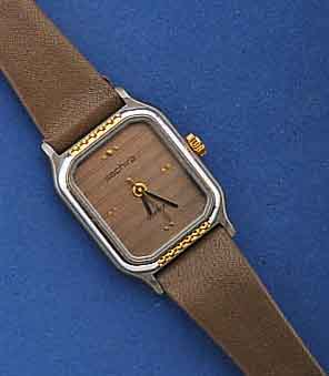 KONVOLUT: 6 SAPHIRA ARMBANDUHREN, (4X FÜR HERREN, 2X FÜR DAMEN), ALLE UNGETR. LAGERW. UM 1990, ALLE HIGH-TECH-QUARTZW., METALL VER- G., ALLE ...