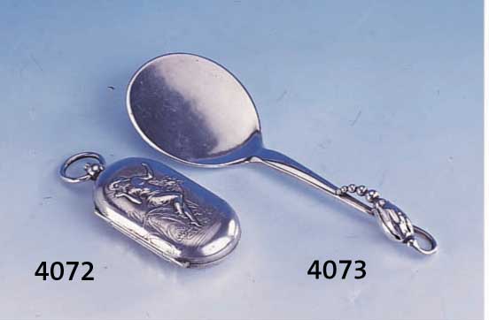GEBÄCGEBÄCKLÖFFEL, GEORG JENSEN, DÄNEMARK, DAT. 1929, 830ER SILBER, TREIBARBEIT, NUMER. 84, L. CA. 12.5 CM, SAMMELW., MOTIV IN LIT. ABGEB. J. ...