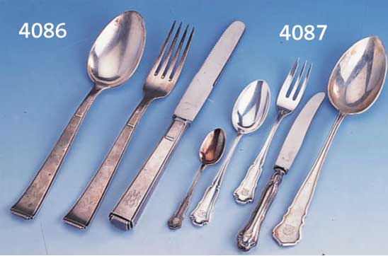 BESTECKBESTECK FÜR 6 PERSONEN, 90ER SILBERAUFLAGE, ENTWURF LOCK, UM 1928/30, STRENG, REINES ART-DECO, SAMMELW., KLINGEN I.D. 50ER JAHREN ...