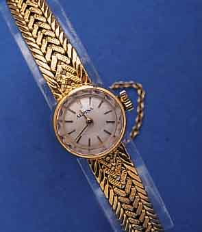 ALPINA DAMENGOLDBANDUHR, SCHWEIZ UM 1958, GG 585/000-GEH. INCL. GG-FLECHTBAND, FEINE GESAMTVERARB., MINERALGL. M. SAPHIRSCHLIFF, BODEN GEDR., ...