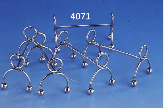 7 ME7 MESSERBÄNKCHEN, FRANKREICH UM 1925/30, MEISTERMARKE EG MIT SÄULE UNGEDEUTET, ART- DECO, L. CA. 8 CM, AN 1 KUGELFUß UNTERHÄLFTE FEHLT, ...