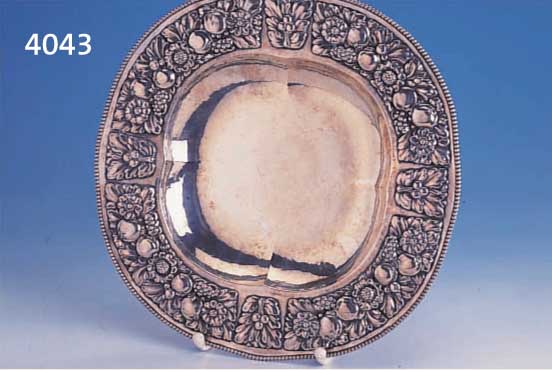 ANBIETANBIETTELLER, BRUCKMANN & SÖHNE HEILBRONN UM 1900,, 800ER SILBER, VERTREIBERMARKE A MERKLEIN, TOTAL CA. 485 G, SEHR SCHÖNE TREIB- ARBEIT ...